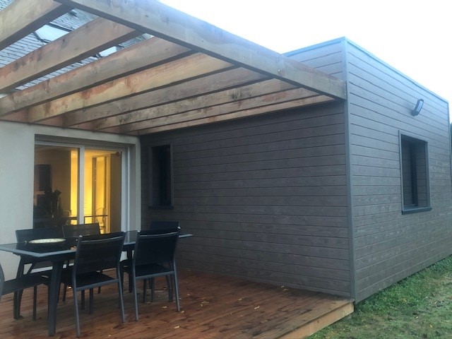 her (1) adhoc wood tours